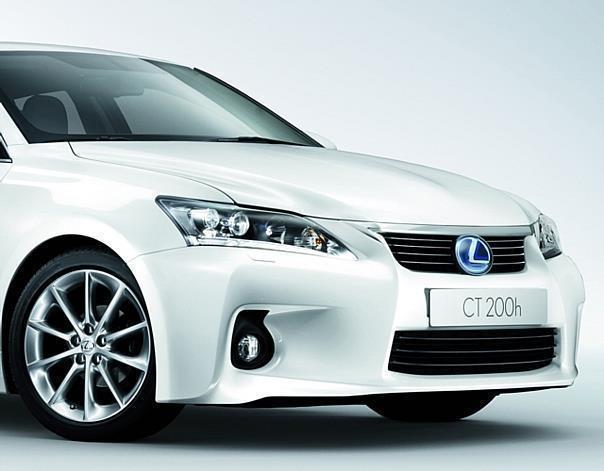 LEXUS CT200h